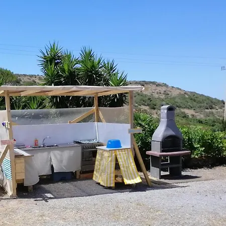 Gospodarstwo agroturystyczne Glamping Erbe Matte SantʼAntìoco