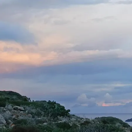 Glamping Erbe Matte * SantʼAntìoco
