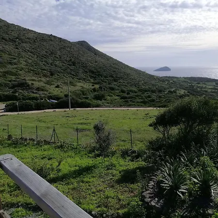 Glamping Erbe Matte * SantʼAntìoco